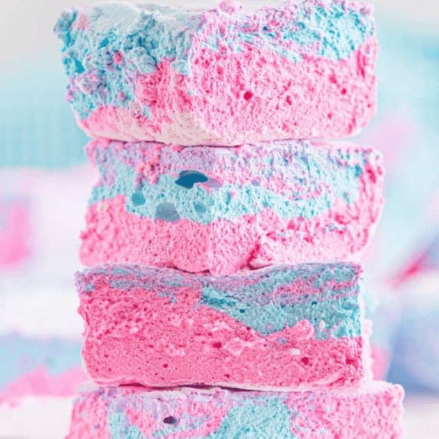 Cake Bomb Candle, Cotton Candy and Fluffy Cake Scent